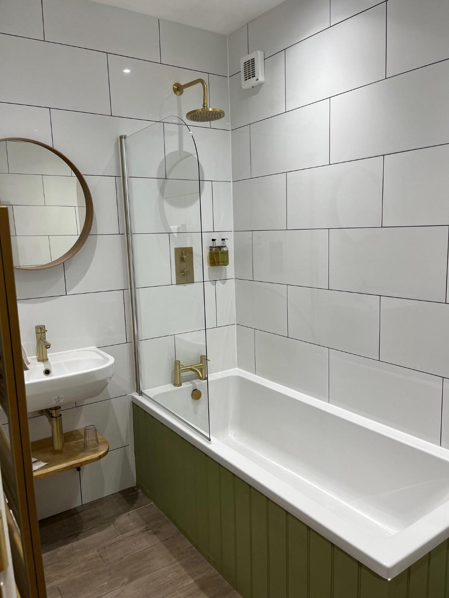 No: 1 The Esplanade Guest Accommodation. Tenby Exterior foto